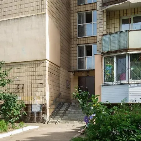 Khoroshaya Kvartira Goloseevskaya 3 Kyiv Exterior photo
