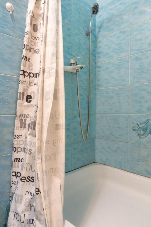 Apartment Khoroshaya Kvartira Goloseevskaya 3 *