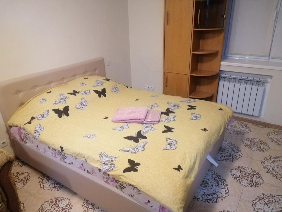 Khoroshaya Kvartira Goloseevskaya 3 Apartment