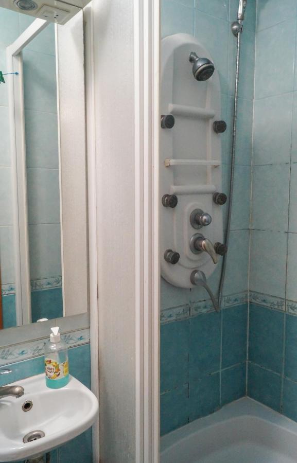 Khoroshaya Kvartira Goloseevskaya 3 Apartment
