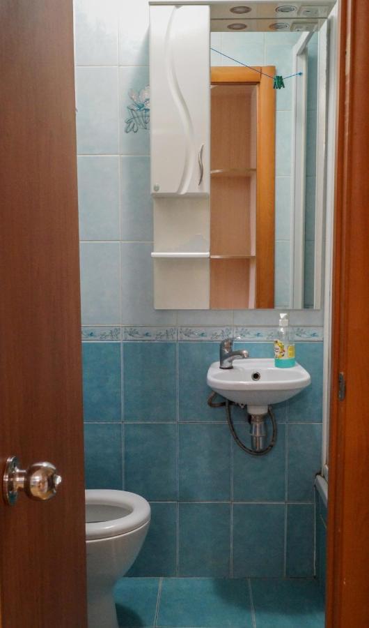 Khoroshaya Kvartira Goloseevskaya 3 Apartment