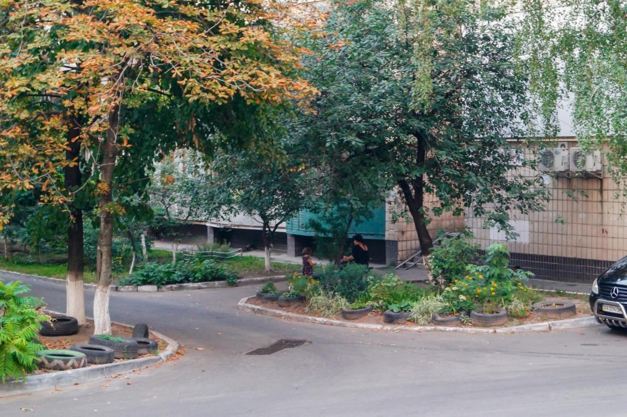 Khoroshaya Kvartira Goloseevskaya 3 Apartment